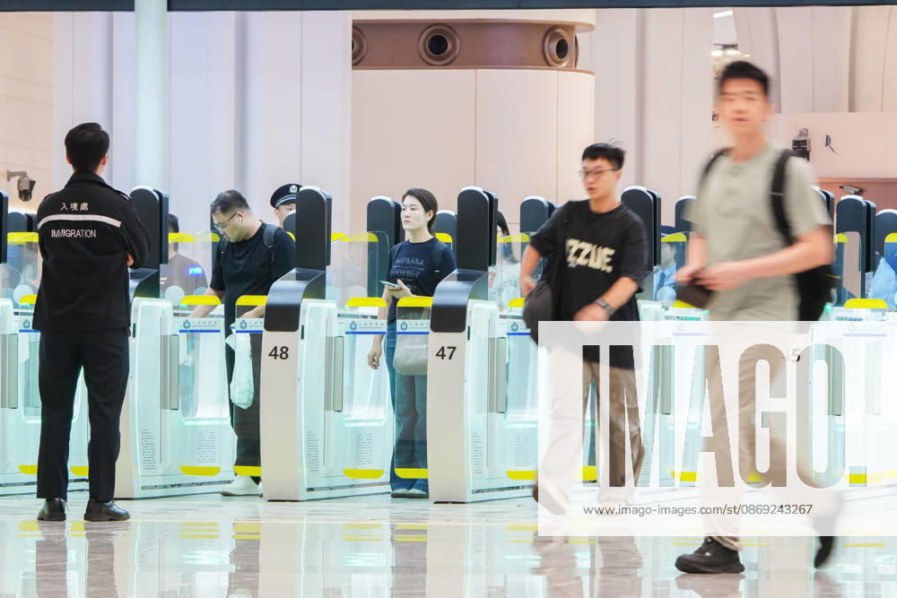 HONG KONG-DAILY HUANGGANG-PORT-OPENING Passengers arrive in Hong Kong through the redeveloped Huanggang Port on October 12, 2026, the first day of operations under the new collaborative inspection and joint clearance system. (Photo by Zulu Lo TMHK via Nexpher Images) Hong Kong