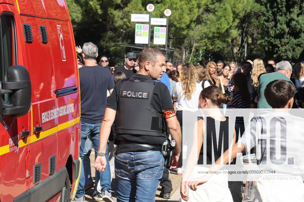 Shooting at Lakanal Middle School PHOTOPQR LA PROVENCE Stephane DUCLET Aubagne 12 10 2026 On Monday morning, the principal of Lakanal Middle School in Aubagne was On Monday morning, the principal of Lakanal Middle School in Aubagne was wounded in the leg after being shot. A 37-year-old teacher was also hit, while the alleged perpetrator, a 14-year-old middle school student, was arrested. Parents are coming to pick up their children. On October 12, 2026, the principal of a middle school in Aubagne, Bouches-du-Rhône, and a teacher were wounded by a shot fired from a hunting rifle by a student who had entered the school armed with a shotgun. Aubagne, Bouches-du-Rhône, France