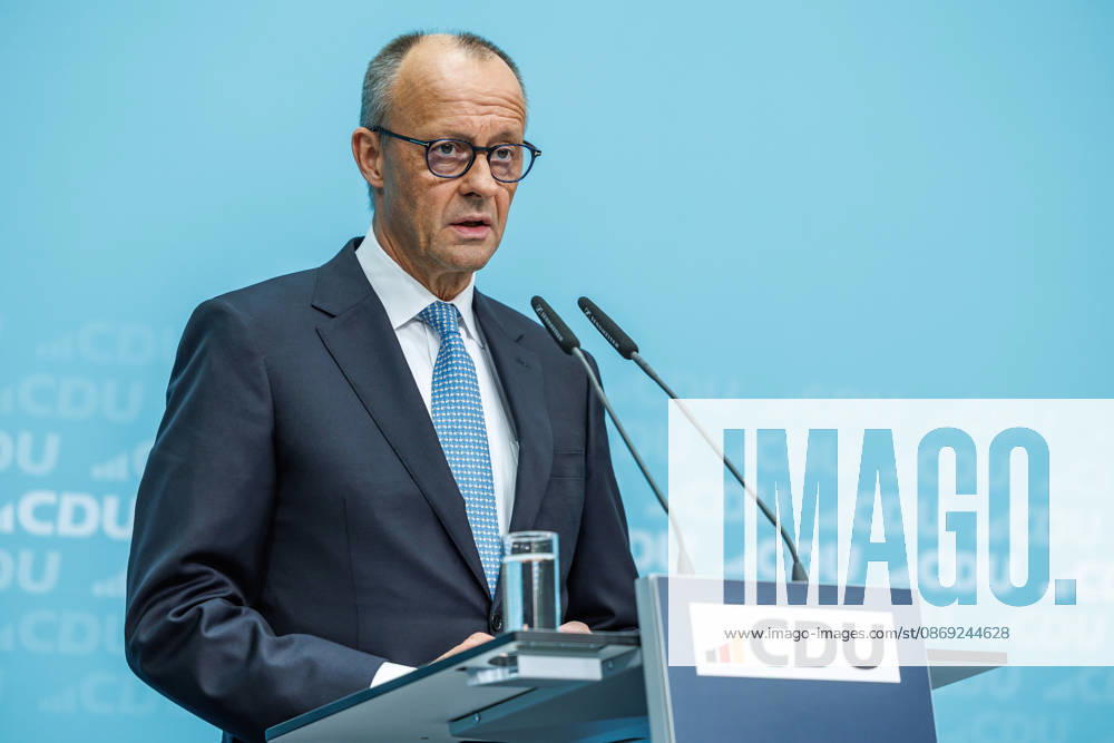Pressekonferenz mit dem Vorsitzenden der CDU Deutschlands, Bundeskanzler Friedrich Merz und der Generalsekretärin der CDU Deutschlands Franziska Hoppermann Pressekonferenz mit dem Vorsitzenden der CDU Deutschlands, Bundeskanzler Friedrich Merz und der Generalsekretärin der CDU Deutschlands Franziska Hoppermann am 12.10.2026 in Berlin. Berlin Berlin Deutschland CDU-Bundesgeschäftsstelle (Konrad-Adenauer-Haus)