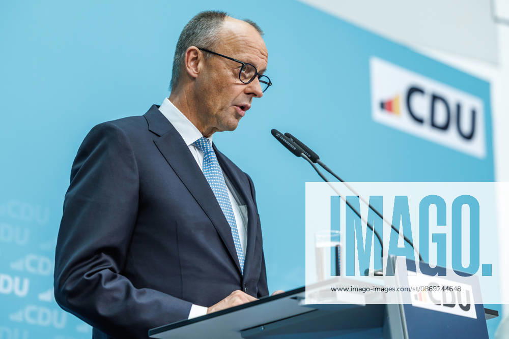 Pressekonferenz mit dem Vorsitzenden der CDU Deutschlands, Bundeskanzler Friedrich Merz und der Generalsekretärin der CDU Deutschlands Franziska Hoppermann Pressekonferenz mit dem Vorsitzenden der CDU Deutschlands, Bundeskanzler Friedrich Merz und der Generalsekretärin der CDU Deutschlands Franziska Hoppermann am 12.10.2026 in Berlin. Berlin Berlin Deutschland CDU-Bundesgeschäftsstelle (Konrad-Adenauer-Haus)
