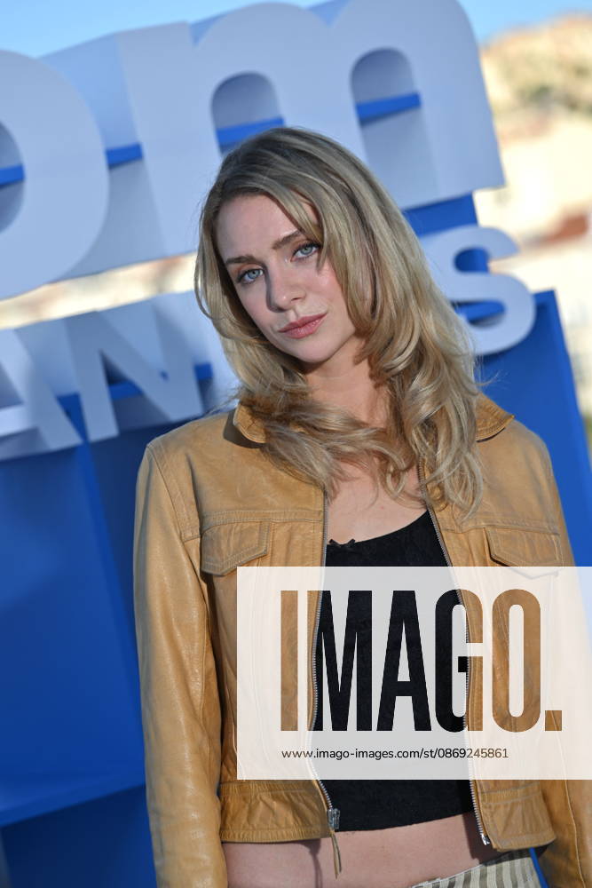 Maddie Phillips at MIPCOM 2026 at the Palais des Festivals in Cannes, October 12, 2026. MIPCOM is the International Market for Audiovisual Content and Co-production. Every October, it brings together TV and media professionals in Cannes for four days of business, networking, and collaboration. Bruno Bebert Bestimage Honey Photocall during MIPCOM 2026 on October 12, 2026, in Cannes, France. Cannes, France