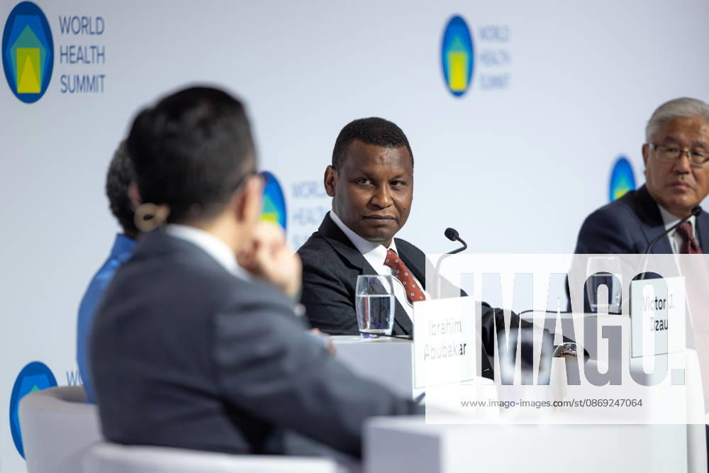 World Health Summit 2026 Weltgesundheitsgipfel 2. Tag Deutschland, Berlin am 12. Oktober 2026: Veröffentlichung des Abschlussberichts (Capstone Insights Report) des Global Preparedness Monitoring Board (GPMB). Launch of the GPMB Capstone Insights Report Getting Ahead of Pandemic Risk: Insights from Eight Years of Global Monitoring. Im Bild: Prof. Dr. Ibrahim Abubakar Vize-Prorektor für Gesundheit University College London (UCL) Professor für Epidemiologie von Infektionskrankheiten Vereinigtes Königreich Vice-Provost for Health, University College London, UK.