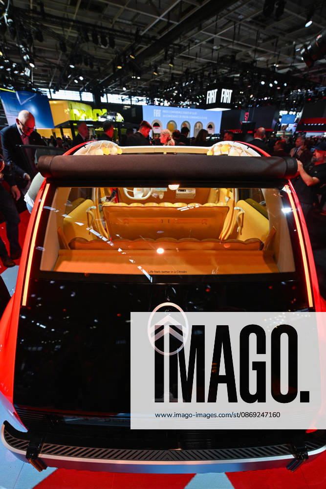 Illustration of the 2026 Paris Motor Show at Paris Expo · Porte de Versailles in Paris, France, on October 12, 2026 Lionel Urman Bestimage International Paris Motor Show at the Porte de Versailles in Paris, France, on October 12, 2026 Paris, France