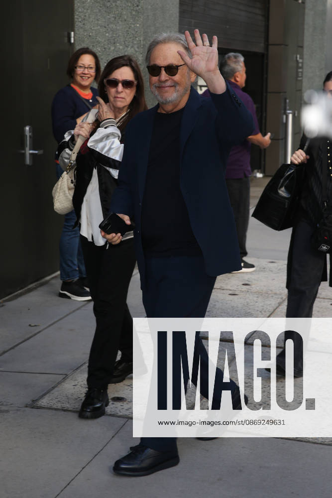 BILLY CRYSTAL at ABC Studios in New York City for ‘Good Morning America. New York USA - ZUMAh16_ 20261012_zaf_h16_057
