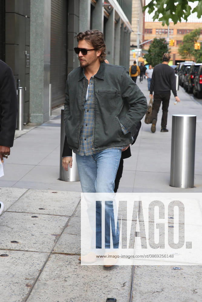 LUKE GRIMES at ABC Studios in New York City for ‘Live With Kelly and Markâ New York USA - ZUMAh16_ 20261012_zaf_h16_064