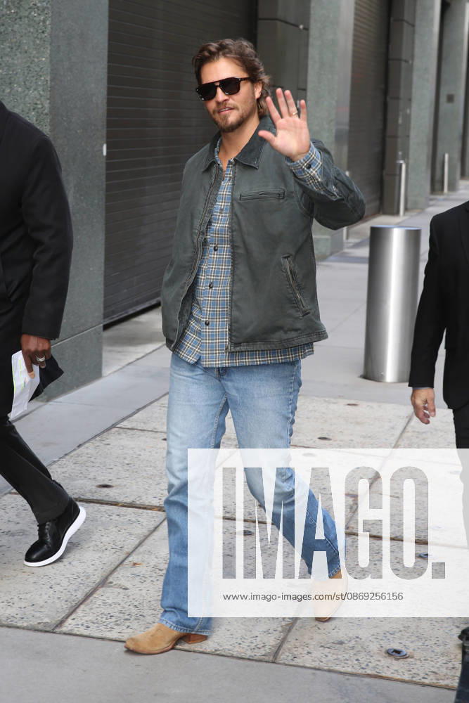 LUKE GRIMES at ABC Studios in New York City for ‘Live With Kelly and Markâ New York USA - ZUMAh16_ 20261012_zaf_h16_070