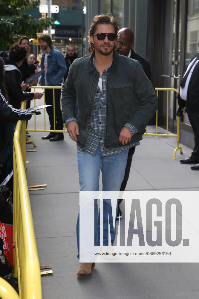 LUKE GRIMES at ABC Studios in New York City for ‘Live With Kelly and Markâ New York USA - ZUMAh16_ 20261012_zaf_h16_081