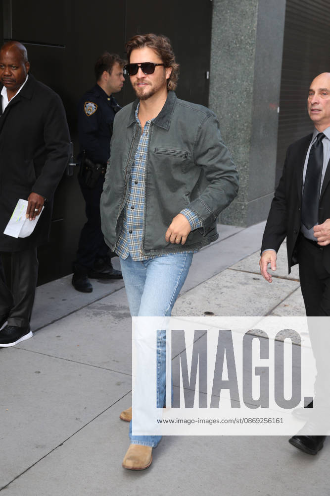 LUKE GRIMES at ABC Studios in New York City for ‘Live With Kelly and Markâ New York USA - ZUMAh16_ 20261012_zaf_h16_077