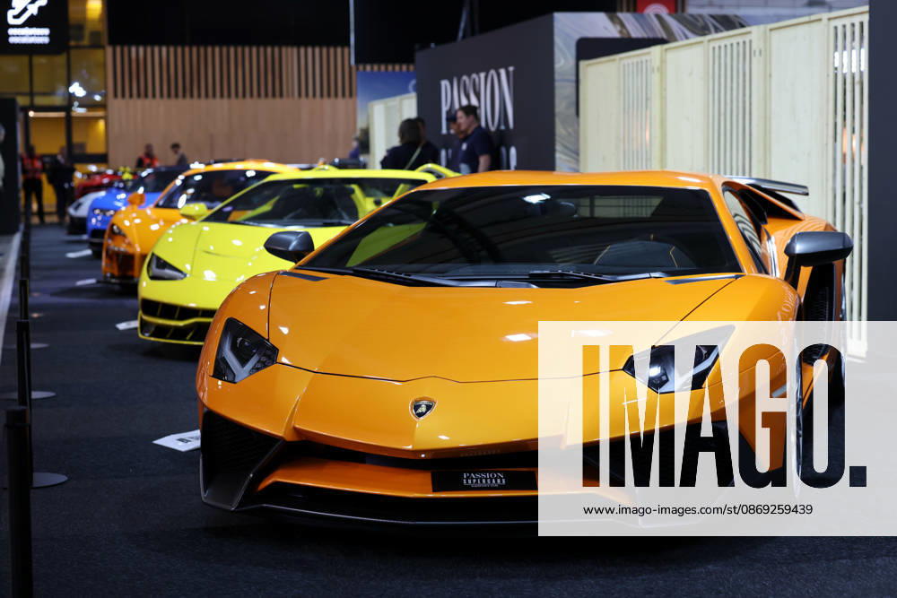 (261012) -- PARIS, Oct. 12, 2026 -- A vehicle on display is seen during the Paris Motor Show in Paris, France, Oct. 12, 2026. The 2026 Paris Motor Show kicked off here on Monday. ) FRANCE-PARIS-MOTOR SHOW 2026 WuxHuiwo