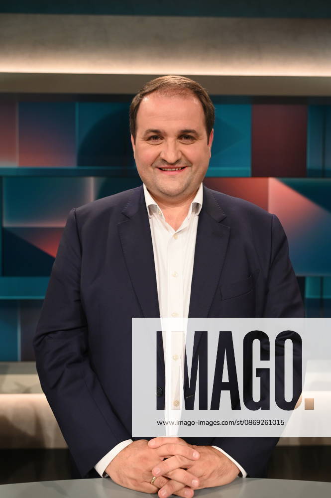 Politiker Nathanael Liminski, CDU, Minister für Bundes- und Europaangelegenheiten, Internationales sowie Medien des Landes Nordrhein-Westfalen, zu Gast in der ARD Talkshow Hart aber Fair mit dem Thema Starke Ränder, schwache Mitte: Bleibt das jetzt so?