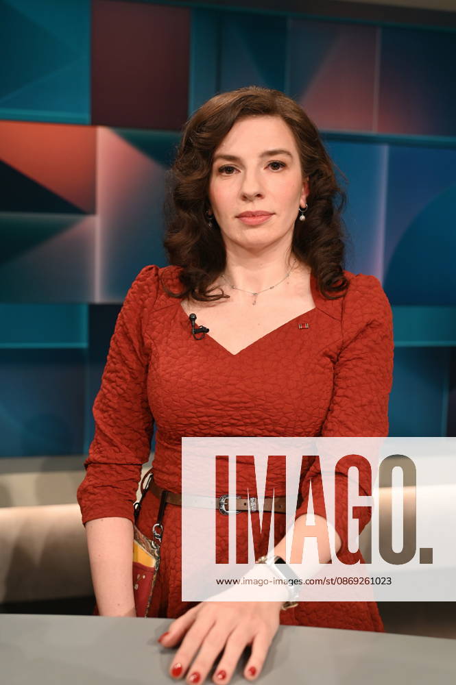 Publizistin und Buchautorin Marina Weisband zu Gast in der ARD Talkshow Hart aber Fair mit dem Thema Starke Ränder, schwache Mitte: Bleibt das jetzt so?