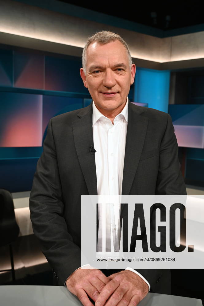 Politiker Jan van Aken, DIE LINKE, Bundestagsabgeordneter, Parteivorsitzender 2024-2026 : zu Gast in der ARD Talkshow Hart aber Fair mit dem Thema Starke Ränder, schwache Mitte: Bleibt das jetzt so?