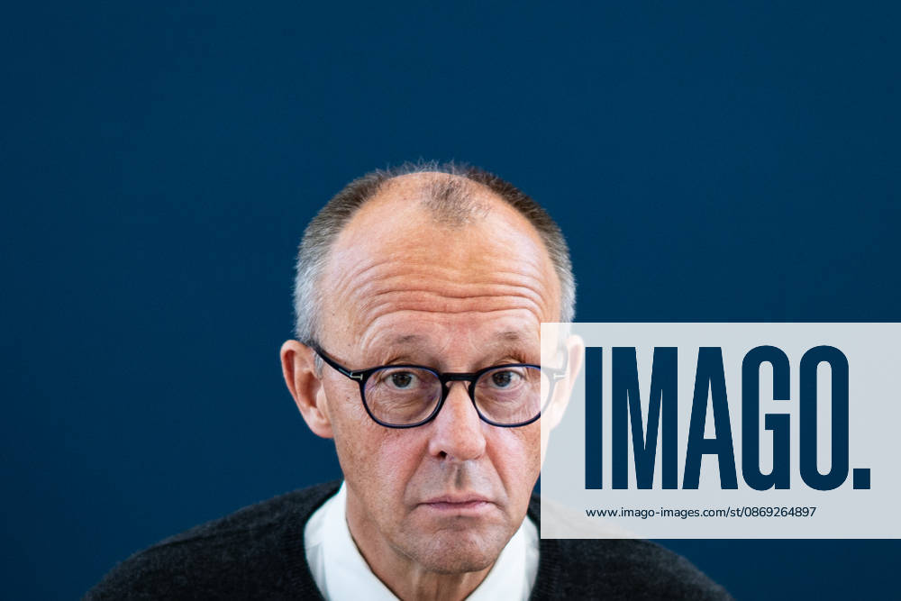 Bundeskanzler Friedrich Merz zu Beginn der Bundesvorstandssitzung im Rahmen der Präsidiumsklausur;Präsidiumsklausurtagung der CDU Deutschlands in Berlin, Oktober 2026, Berlin Berlin Deutschland Konrad-Adenauer-Haus