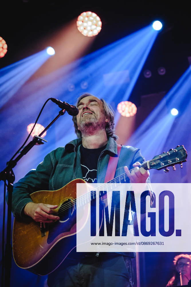 Starsailor live in Bern, Switzerland Bern, Switzerland. 12th, October 2026. The English band Starsailor performs a live concert at Bierhubeli in Bern. Here vocalist and musician James Walsh is seen live on stage. Switzerland, Bern, Bierhübeli