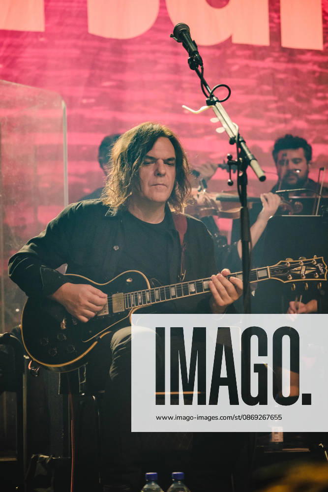 Starsailor live in Bern, Switzerland Bern, Switzerland. 12th, October 2026. The English band Starsailor performs a live concert at Bierhubeli in Bern. Here guitarist Tony Foster is seen live on stage. Switzerland, Bern, Bierhübeli