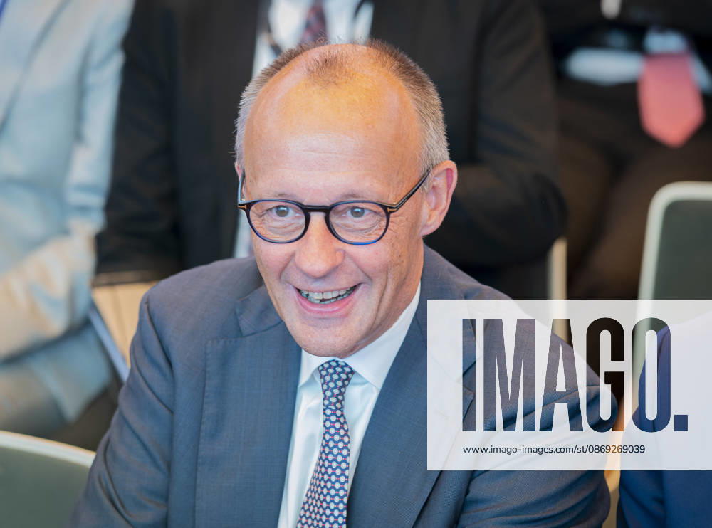 Friedrich Merz besucht Arbeitgebertag 2026 EUR, Deutschland, Berlin, 13.10.2026: Bundeskanzler Friedrich Merz (CDU) hält eine Keynote auf dem Arbeitgebertag 2026 der Bundesvereinigung der Deutschen Arbeitgeberverbände.