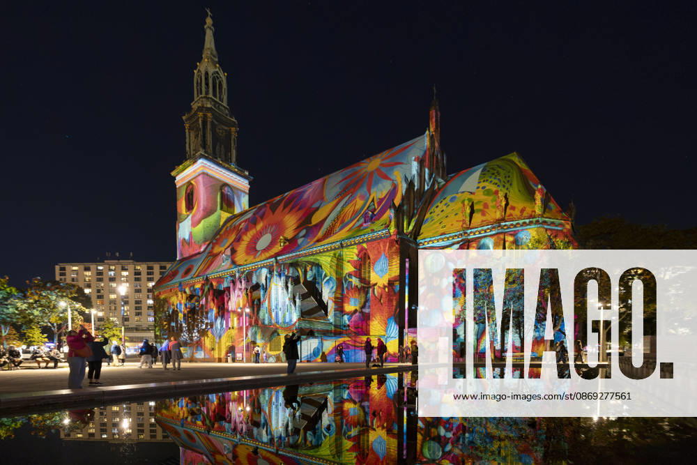 Festival of Lights , Lichterfest in der Innenstadt, Berlin, 10.10.2026 St. Marienkirche, 22. BERLIN FESTIVAL OF LIGHTS, Motto: Colours of Love, Lichtinstallationen, 12.10.2026, Berlin, Deutschland < english> St. Mary s Church, 22nd Berlin Festival of Lights, Theme: Colours of Love, light installations, October 12, 2026, Berlin, Germany Berlin Innenstadt Berlin Deutschland, Germany