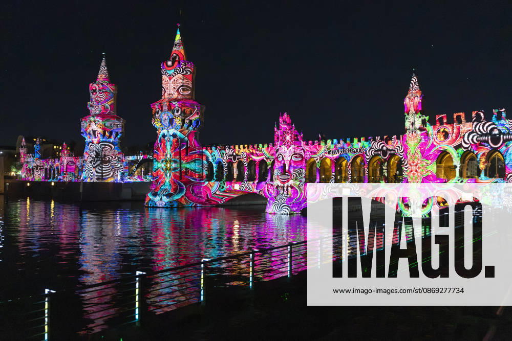 Festival of Lights , Lichterfest in der Innenstadt, Berlin, 10.10.2026 Oberbaumbrücke, 22. BERLIN FESTIVAL OF LIGHTS, Motto: Colours of Love, Lichtinstallationen, 12.10.2026, Berlin, Deutschland < english> Oberbaumbrücke, 22nd BERLIN FESTIVAL OF LIGHTS, Motto: Colors of Love, light installations, October 12, 2026, Berlin, Germany < english> 22nd Berlin Festival of Lights, Theme: Colors of Love, light installations, October 12, 2026, Berlin, Germany Berlin Innenstadt Berlin Deutschland, Germany