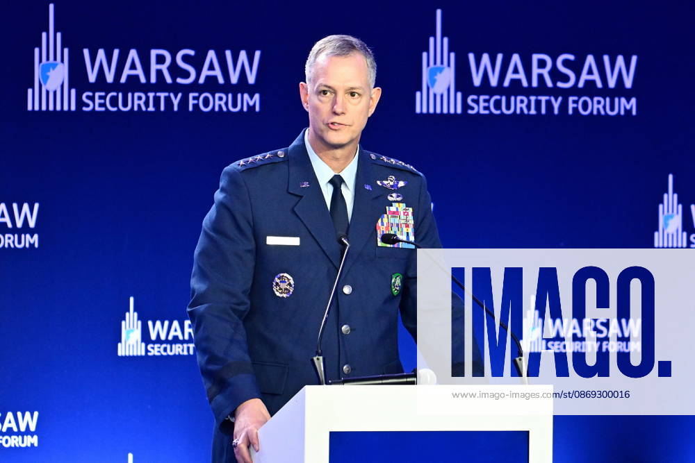 WARSZAWA WARSZAW SECURITY FORUM 2026 N Z GEN ALEXUS GRYNKIEWITCH FOT DAMIAN BURZYKOWSKI NEWSPIX.PL NEWSPIX.PL --- newspix.pl