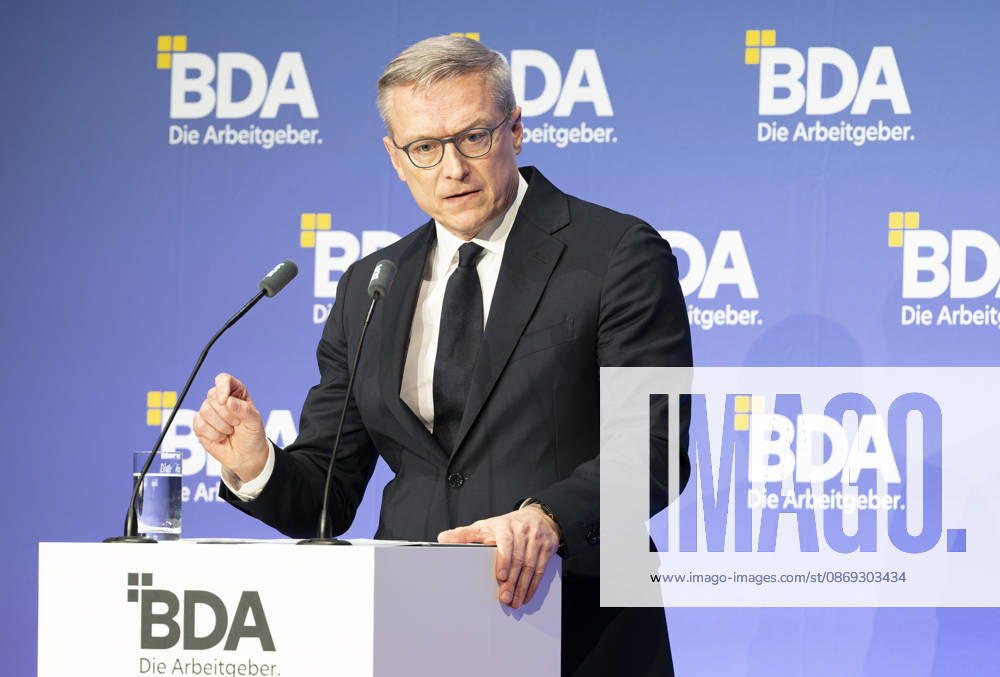 Karsten Wildberger besucht Arbeitgebertag 2026 EUR, Deutschland, Berlin, 13.10.2026: Karsten Wildberger (CDU) , Bundesminister für Digitales und Staatsmodernisierung auf dem Arbeitgebertag 2026 der Bundesvereinigung der Deutschen Arbeitgeberverbände.