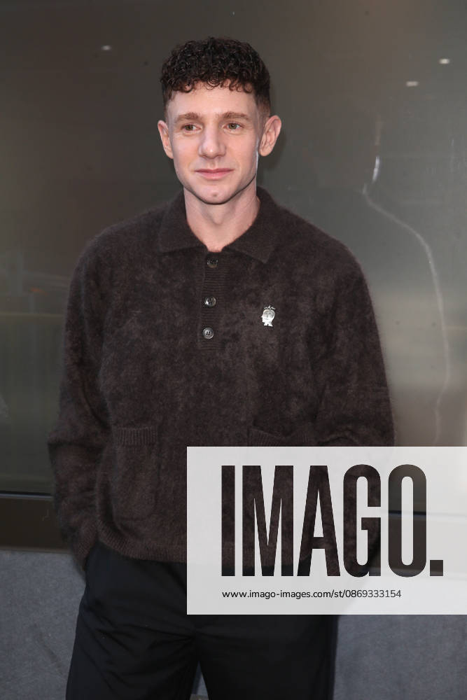 CHRIS PERFETTI at ABC Studios in New York City New York USA - ZUMAh16_ 20261013_zaf_h16_121