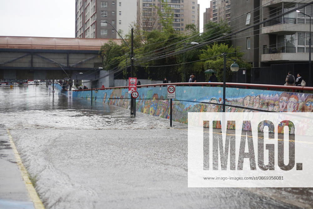 Flooding in the Nuble subway underpass following this afternoon s thunderstorm in the Metropolitan Region Claudio Caceres Aton Chile, Santiago, Chile Aton 1199646