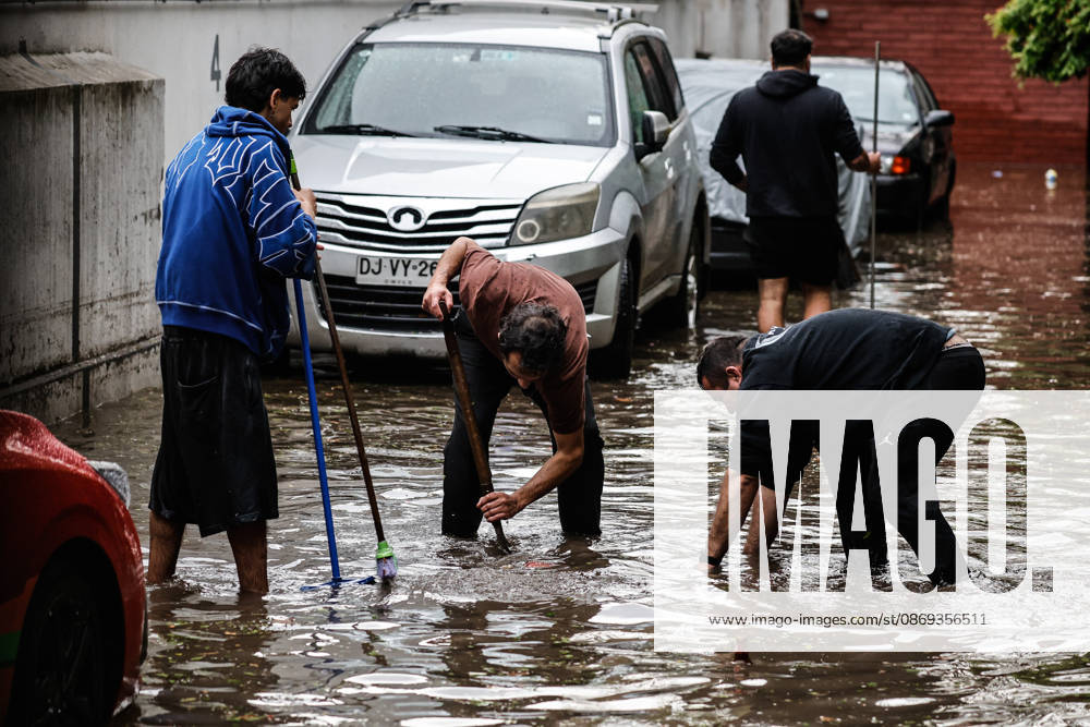 Santiago, October 13, 2026: Flooding at the intersection of Irarrazaval and Lo Encalada in the municipality of Nunoa due to heavy rains in the capital. Diego Martin Aton Chile, Aton 1199647 jpeg