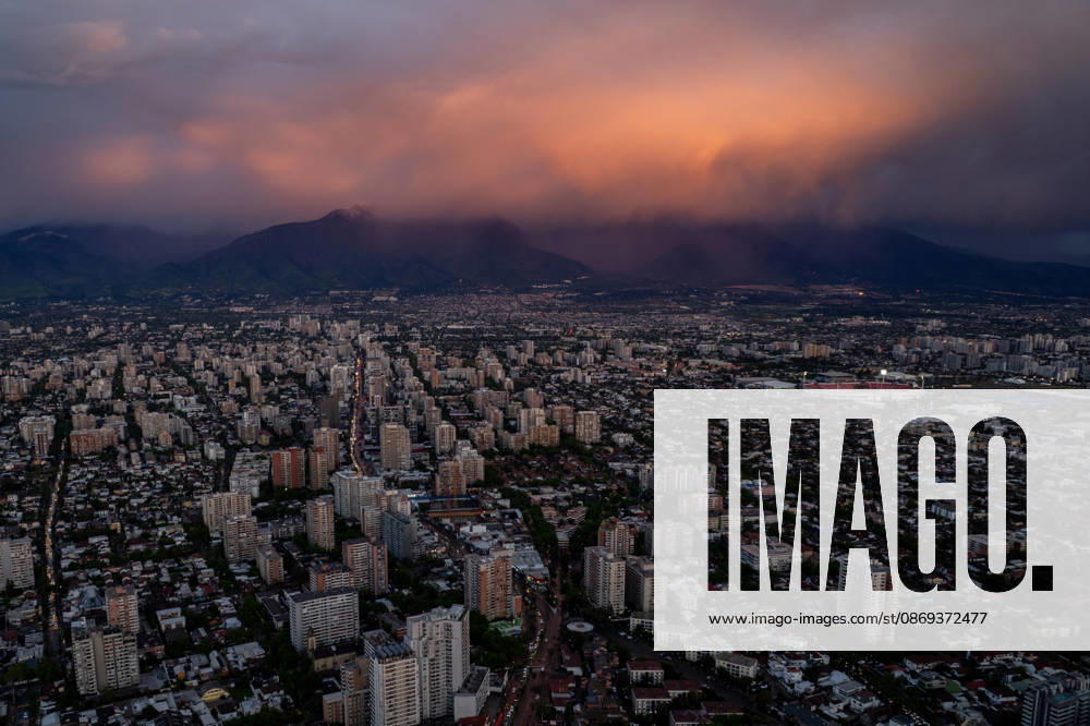 Chile declares a red alert in Santiago following heavy hailstorm SANTIAGO, CHILE - OCTOBER 13: A view of the sunset following heavy rains and hailstorms in Santiago, Chile, on Tuesday, October 13, 2026. Authorities issued a red alert for Santiago on Tuesday due to the heavy rains affecting the city. Lucas Aguayo Araos Anadolu Santiago Chile. Editorial use only. Please get in touch for any other usage.