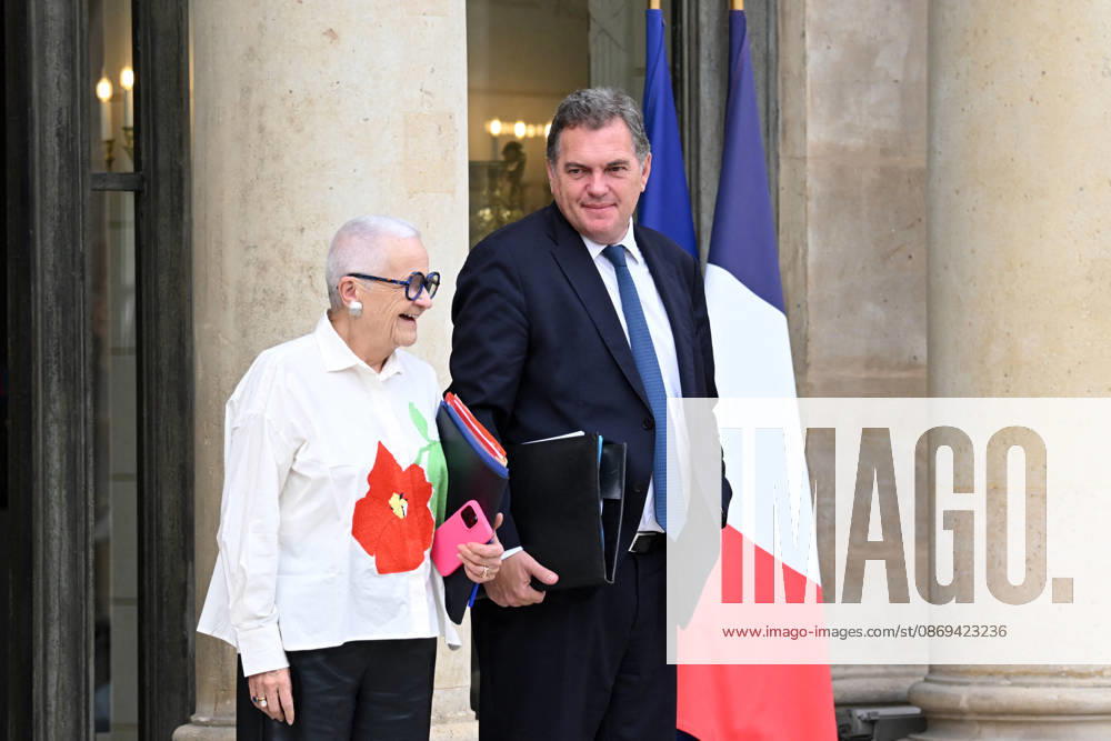 Weekly Cabinet Meeting at the Elysee Palace French Minister of Spatial Planning and Decentralization Francoise Gatel and French Minister for Transports Philippe Tabarot leaves after the weekly cabinet meeting (Conseil des ministres) at the Elysee Palace in Paris, France, on October 14, 2026. Photo by Tomas Stevens ABACAPRESS.COM Paris France