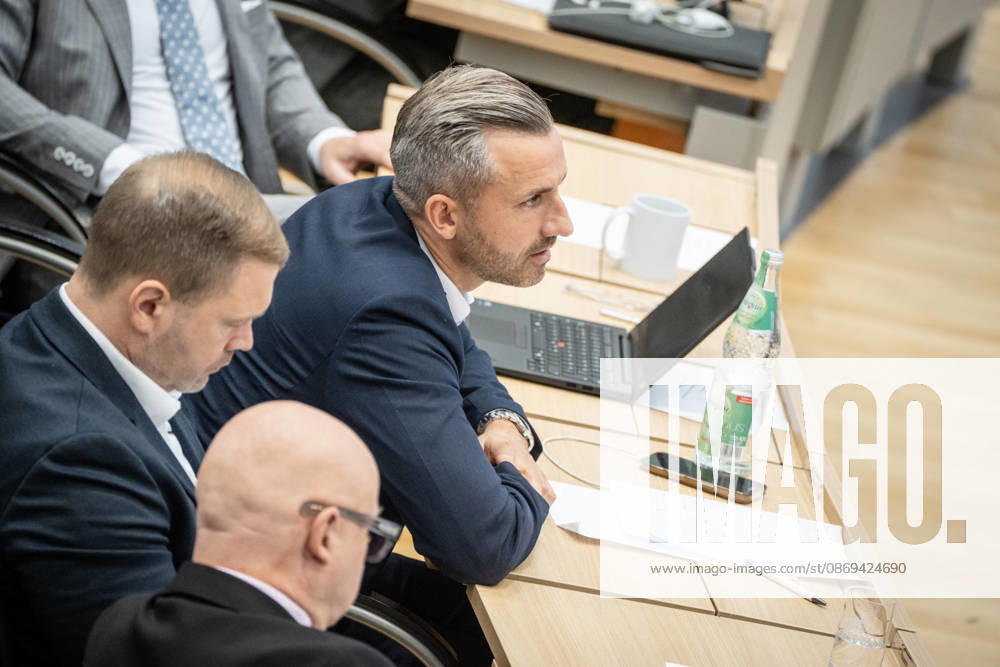 Ulrich Siegmund, AfD-Abgeordneter;Landtagssitzung Oktober 2026 (II) Sondersitzung auf Antrag von AfD und BSW zum Thema Frieden in der Ukraine schaffen, Magdeburg Sachsen-Anhalt Deutschland Landtag