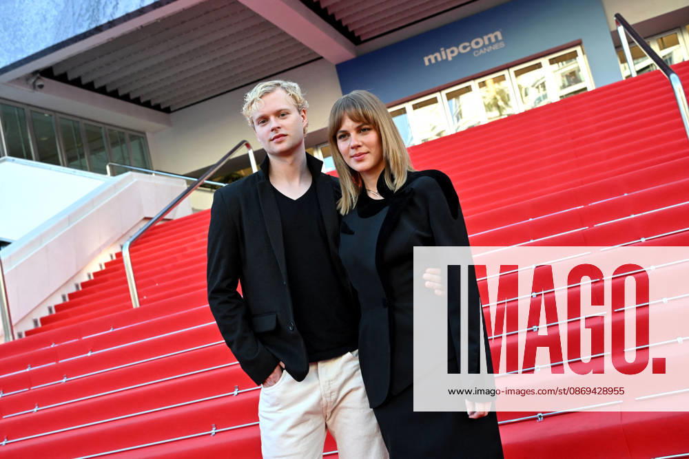 Edvin Endre and Alicia von Rittberg for *Queen Silvia* at MIPCOM 2026 at the Palais des Festivals for the world premiere screening in Cannes on October 13, 2026. MIPCOM is the International Market for Audiovisual Content and Co-production. Every year, in October, TV and media professionals in Cannes for four days of business, discussions, and networking. Bruno Bebert Bestimage Queen Silvia World premiere screening during MIPCOM 2026 at the Palais des Festivals in Cannes, Southern France, on October 13, 2026. Cannes, France