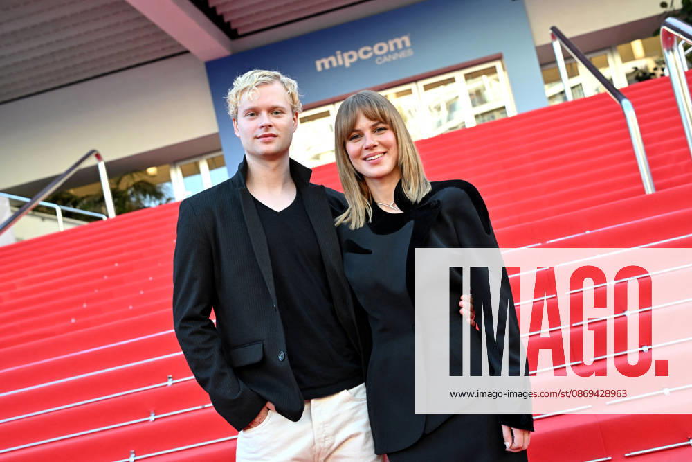 Edvin Endre and Alicia von Rittberg for *Queen Silvia* at MIPCOM 2026 at the Palais des Festivals for the world premiere screening in Cannes on October 13, 2026. MIPCOM is the International Market for Audiovisual Content and Co-production. Every year, in October, TV and media professionals in Cannes for four days of business, discussions, and networking. Bruno Bebert Bestimage Queen Silvia World premiere screening during MIPCOM 2026 at the Palais des Festivals in Cannes, Southern France, on October 13, 2026. Cannes, France