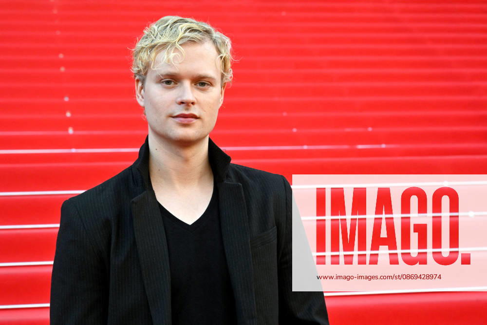 Edvin Endre for *Queen Silvia* at MIPCOM 2026 at the Palais des Festivals for the world premiere screening in Cannes on October 13, 2026. MIPCOM is the International Market for Audiovisual Content and Co-production. Every year in October, it brings together TV and media professionals in Cannes for four days of business, discussions, and networking. Bruno Bebert Bestimage Queen Silvia World premiere screening during MIPCOM 2026 at the Palais des Festivals in Cannes, Southern France, on October 13, 2026. Cannes, France