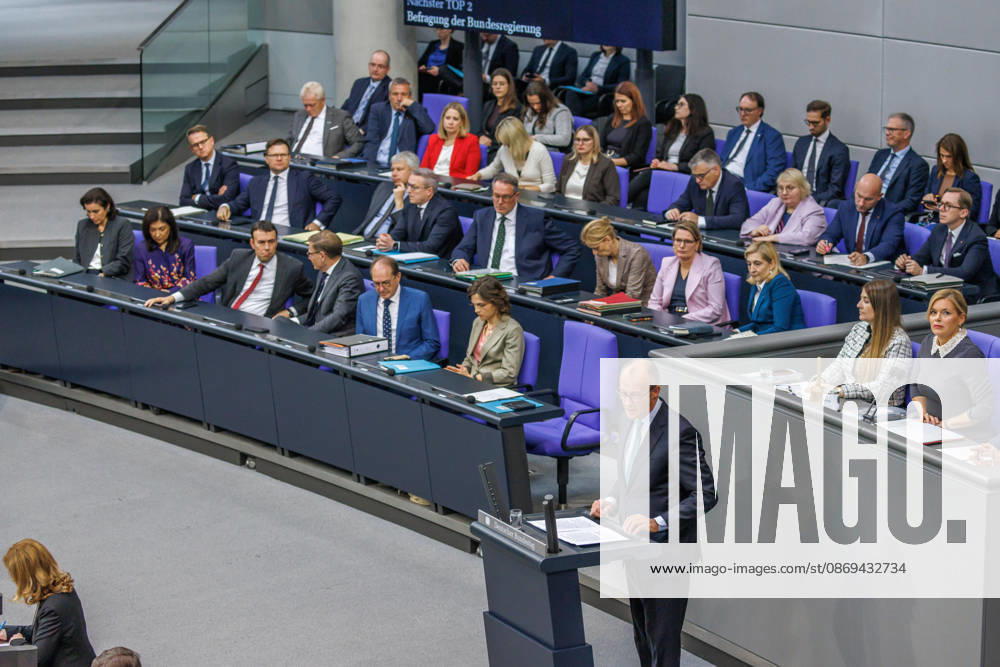 Bundestag Die Bundesregierung im Deutschen Bundestag am 14.10.26 in Berlin. Berlin Berlin Deutschland Bundestag