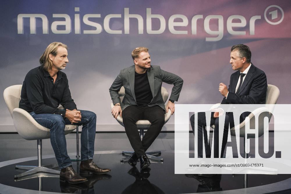 Im Bild v.l.: Richard David Precht (Philosoph), Tim Klüssendorf, SPD (Generalsekretär), Thorsten Frei, CDU (Unionsfraktionsvorsitzender), auf dem Podium im Gespraech, , GER, Berlin, Studio, zu Gast bei – Maischberger, politische Talkshow, TV, Format, mit Moderatorin – Sandra Maischberger, Das Erste, aus Adlershof – Am Studio 20, 14.10.2026,