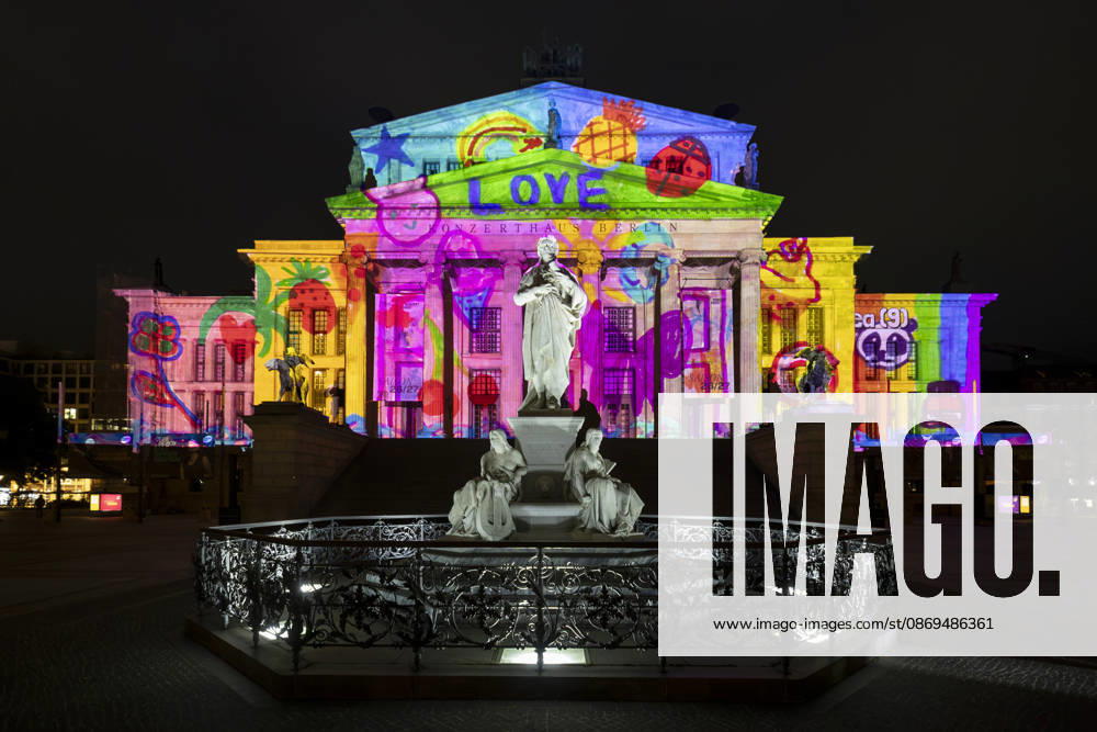Festival of Lights , Lichterfest in der Innenstadt, Berlin, 10.10.2026 Konzerthaus am Gendarmenmarkt mit Schillerdenkmal, 22. BERLIN FESTIVAL OF LIGHTS, Motto: Colours of Love, Lichtinstallationen, 13.10.2026, Berlin, Deutschland < english> Konzerthaus at Gendarmenmarkt with Schiller Monument, 22nd Berlin Festival of Lights, theme: Colours of Love, light installations, October 13, 2026, Berlin, Germany Berlin Innenstadt Berlin Deutschland, Germany