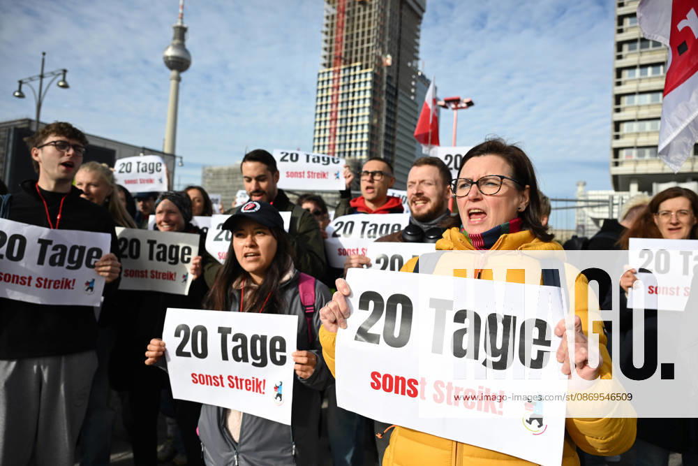 Charite workers strike over working conditions in Berlin BERLIN, GERMANY - OCTOBER 15: Workers at Charite, one of Germany’s largest university hospitals, take part in a warning strike called by the ver.di trade union, demanding better working conditions and reduced workloads, in Berlin, Germany, October 15, 2026. Volodymyr Sindieiev Anadolu Berlin Germany. Editorial use only. Please get in touch for any other usage.