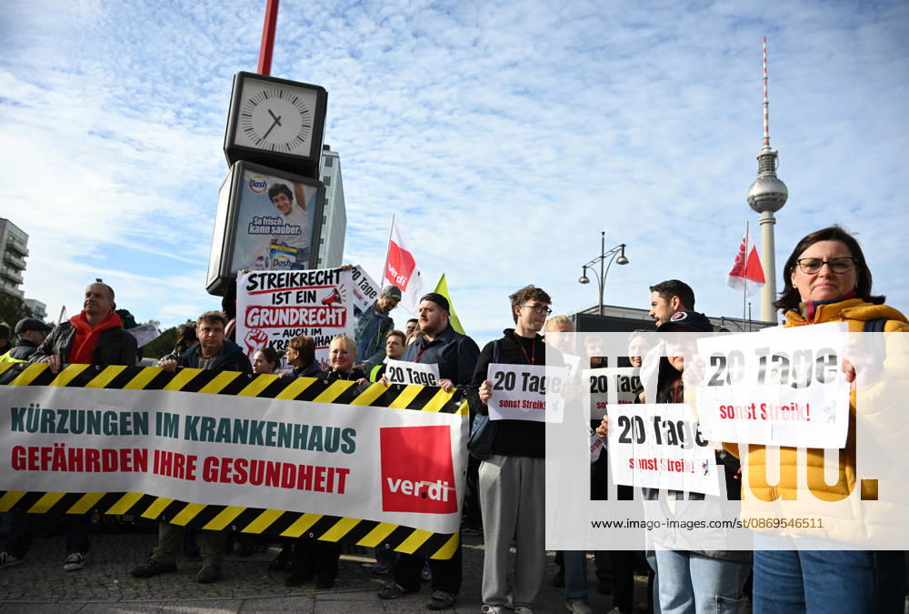 Charite workers strike over working conditions in Berlin BERLIN, GERMANY - OCTOBER 15: Workers at Charite, one of Germany’s largest university hospitals, take part in a warning strike called by the ver.di trade union, demanding better working conditions and reduced workloads, in Berlin, Germany, October 15, 2026. Volodymyr Sindieiev Anadolu Berlin Germany. Editorial use only. Please get in touch for any other usage.
