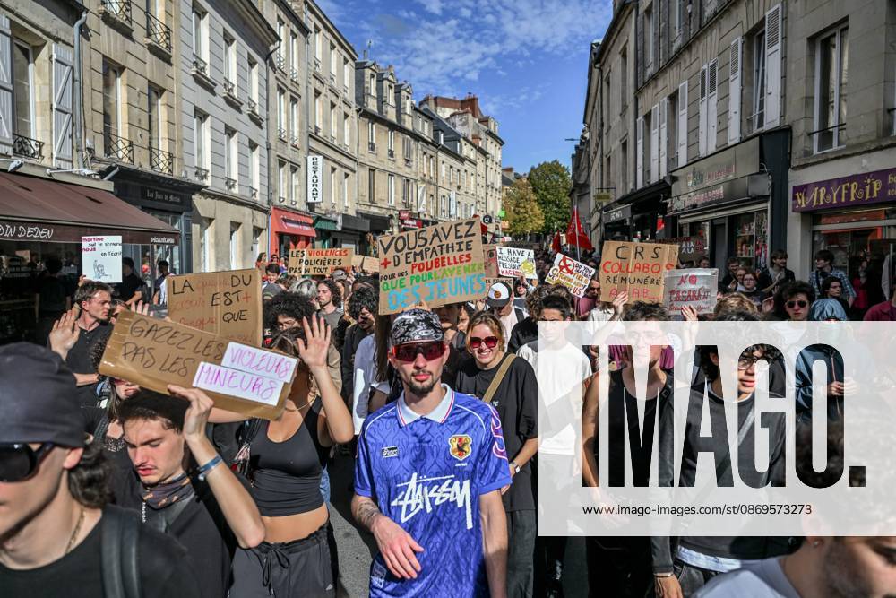 HIGH SCHOOL STUDENTS’ PROTEST PHOTOPQR OUEST FRANCE Martin ROCHE Caen October 15, 2026 On Thursday, October 15, 2026, about 400 people protested in the streets of Caen, Calvados. The demonstration was organized by the General Assembly of National Education staff, supported by union members, high school students, and college students. Photographer: Martin ROCHE, Ouest France, France. Fires have broken out at several schools in France as students protest by blockading educational institutions nationwide over school funding and learning conditions. Caen, FRANCE. France