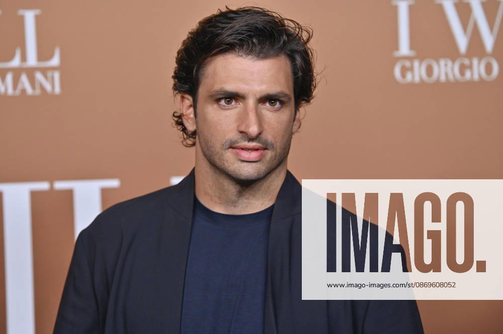 CARLOS SAINZ Jr., brand ambassador, attends the photo call for the launch of the new fragrance I WILL GIORGIO ARMANI at the Caja Mo¡gica on October 15, 2026, in Madrid, Spain. Madrid Spain - ZUMAc312 20261015_zsp_c312_109