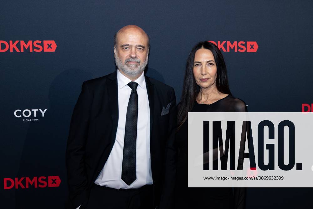 Scott Adsit, Sue Galloway at arrivals for DKMS Fundraising Gala, Cipriani Wall Street, New York, NY, October 15, 2026. Photo By: Ryan Billings Everett Collection DKMS Fundraising Gala PUBLICATIONXNOTxINxCANxCHNxFRAxITAxJPNxNORxPOLxRUSxESPxUKxUSA