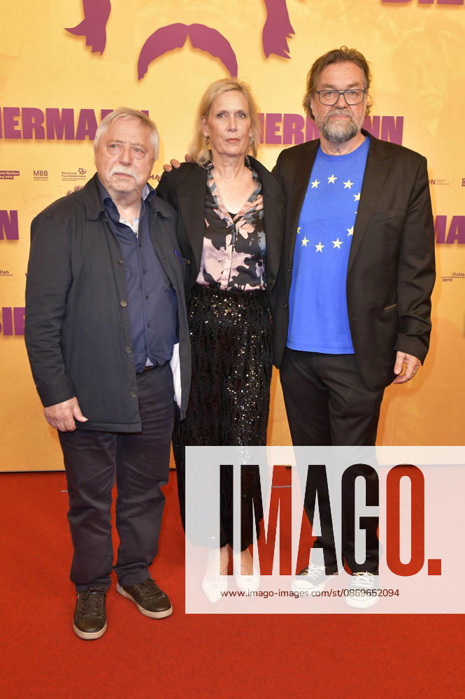 Wolf Biermann, Pamela Biermann und Jens Meurer bei der Premiere des Dokumentarfilms Biermann im Kino International. Berlin