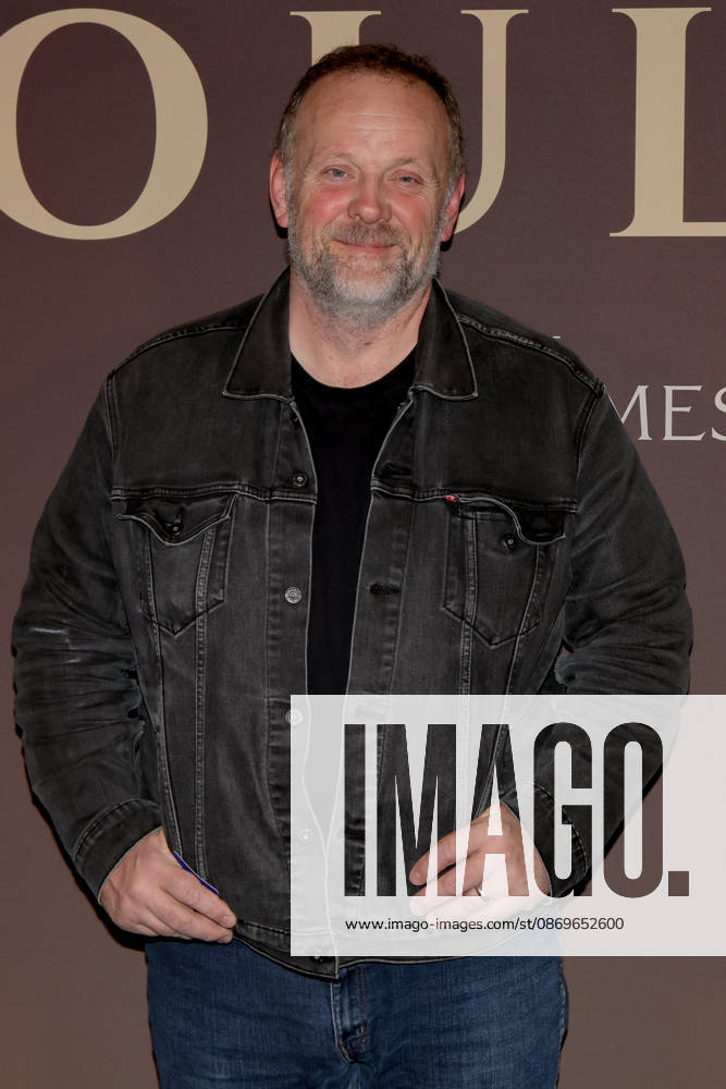 Gregory Gadebois attends the Moulin Paris premiere on October 15, 2026, in Paris 460498, October 15, 2026, Paris, France