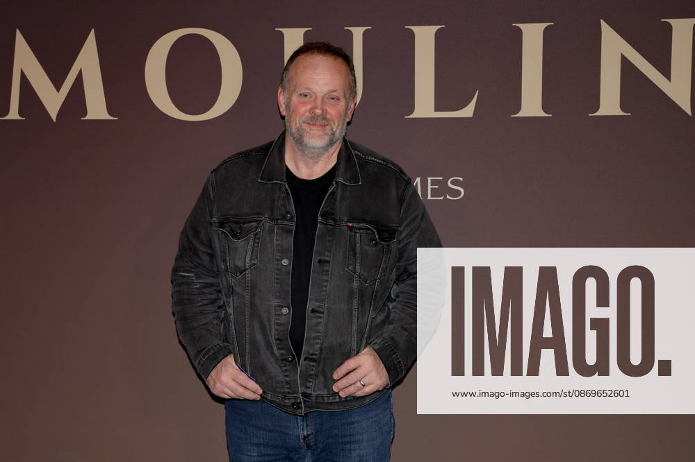 Gregory Gadebois attends the Moulin Paris premiere on October 15, 2026, in Paris 460498, October 15, 2026, Paris, France