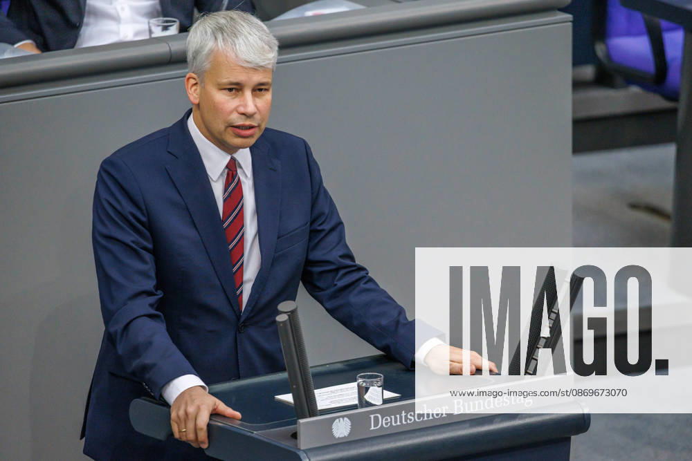 Bundestag Steffen Bilger Bundesminister für Verkehr, im Deutschen Bundestag am 16.10.26 in Berlin. Berlin Berlin Deutschland Bundestag