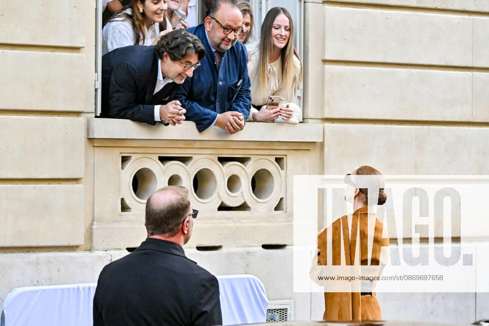 Céline Dion was spotted leaving the Royal Monceau hotel, heading toward the Plenitude Arena for the penultimate show of her concert series in the French capital, Paris, France, on October 16, 2026. Christian Liewig, Bestimage. Céline Dion was spotted leaving the Royal Monceau hotel, heading toward the Plenitude Arena for the penultimate show of her concert series in the capital, Paris, France, on October 16, 2026. Paris, France