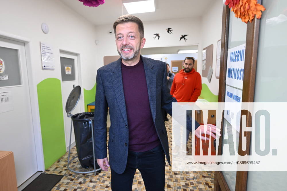 STAN Chairman Vit Rakusan speaks with journalists after casting his vote in the second round of the Senate elections in Kolin, Czech Republic on October 16, 2026. (CTKxPhoto JosefxVostarek) CTKPhotoP2026101605991 CTKPhotoP2026101605991