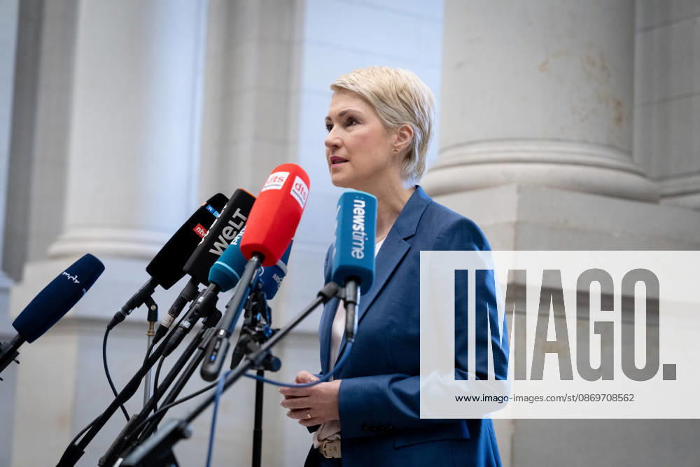 Sitzung, Bundesrat, Ministerpräsidentin, Manuela Schwesig Sitzung, Bundesrat, Berlin, Ministerpräsidentin, Manuela Schwesig Berlin Berlin GER