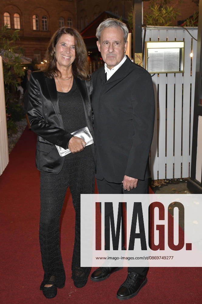 Pierre Littbarski mit Freundin Kerstin bei der 15. Diabetes-Charity-Gala 2026 in der Bar jeder Vernunft. Berlin