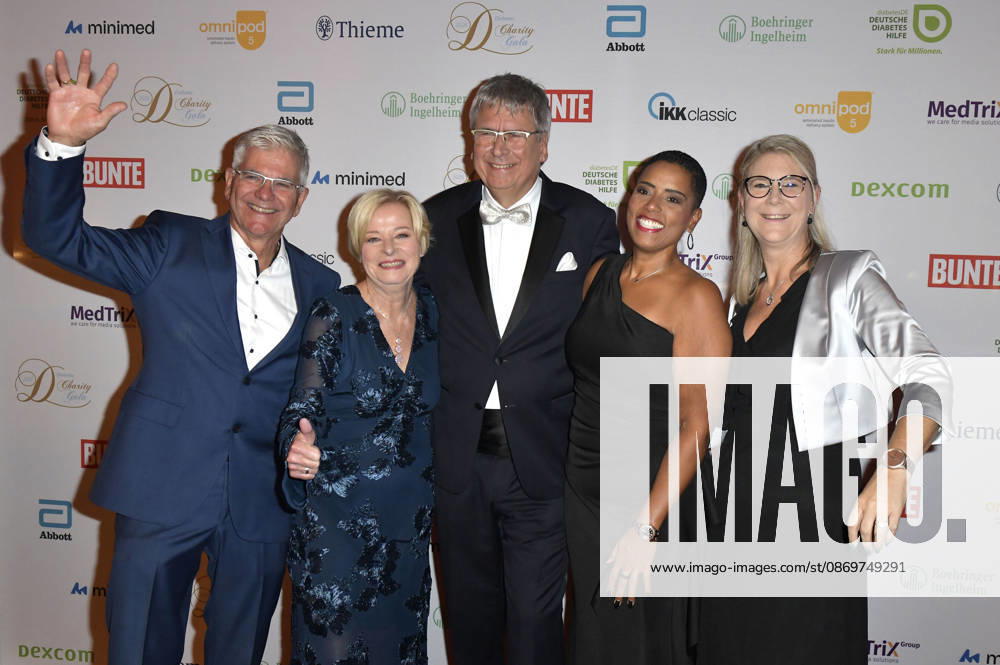 Michael Kleer, Nicole Mattig-Fabian, Jens Kröger, Maya Curman und Tanja Braun bei der 15. Diabetes-Charity-Gala 2026 in der Bar jeder Vernunft. Berlin